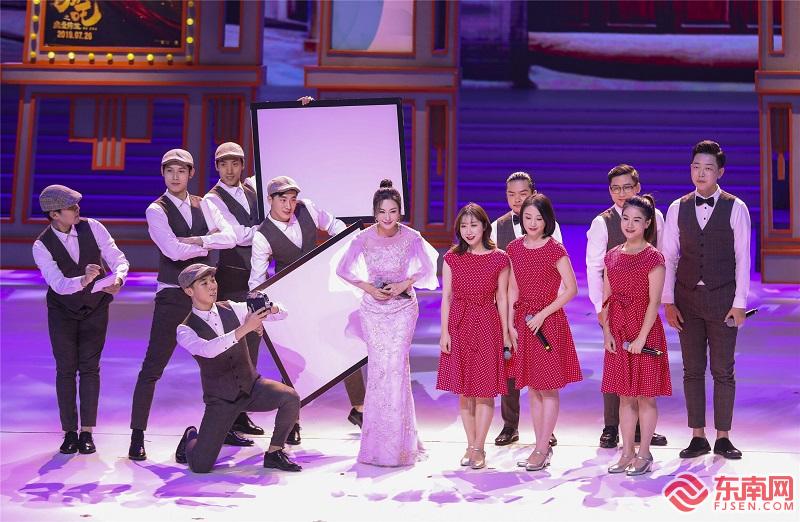 第28届中国金鸡百花电影节在厦举行 星光熠熠闪耀鹭岛图3