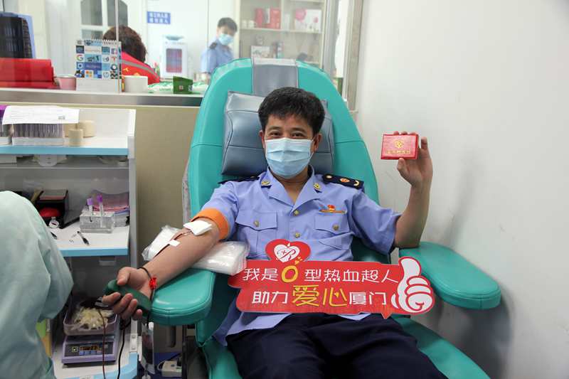 区市场监管局干部职工在集美爱心献血屋献血4.jpg