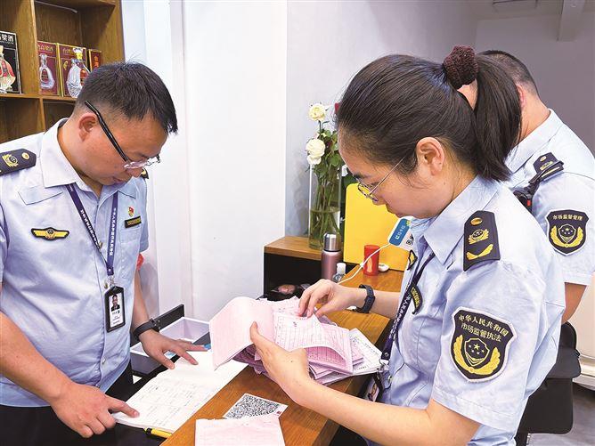 厦门：专项检查绷紧餐饮“安全弦”