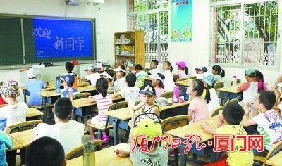 新學(xué)期中小學(xué)三大變化 初中校園成“00”后天下