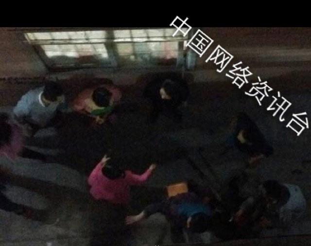 厦门25岁男子砍伤5旬女子 逃进高校被抓获