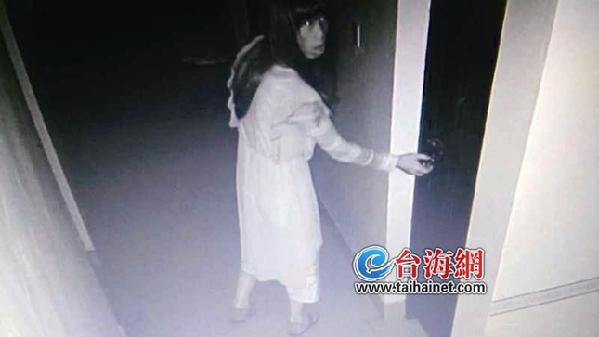 小偷专偷女士内衣视频_一小偷专偷女士内衣