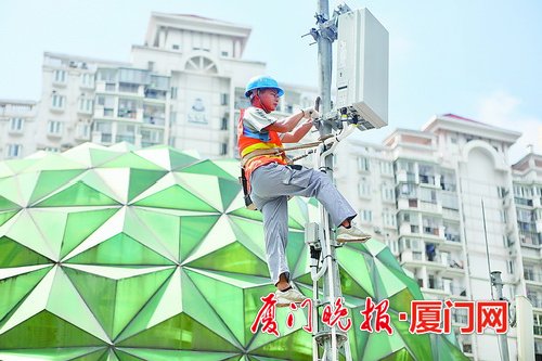 厦门电信上午开通江头5g基站.郭航 摄