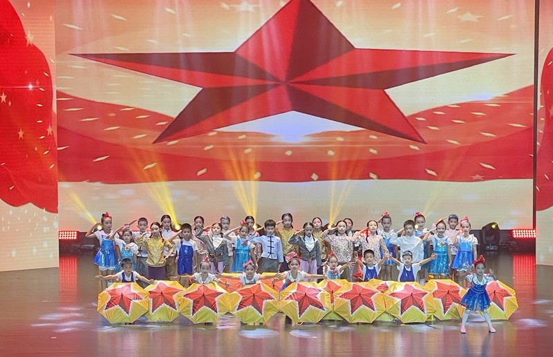 舞蹈《我和星星说句话 》（区青少年宫供图）.jpg